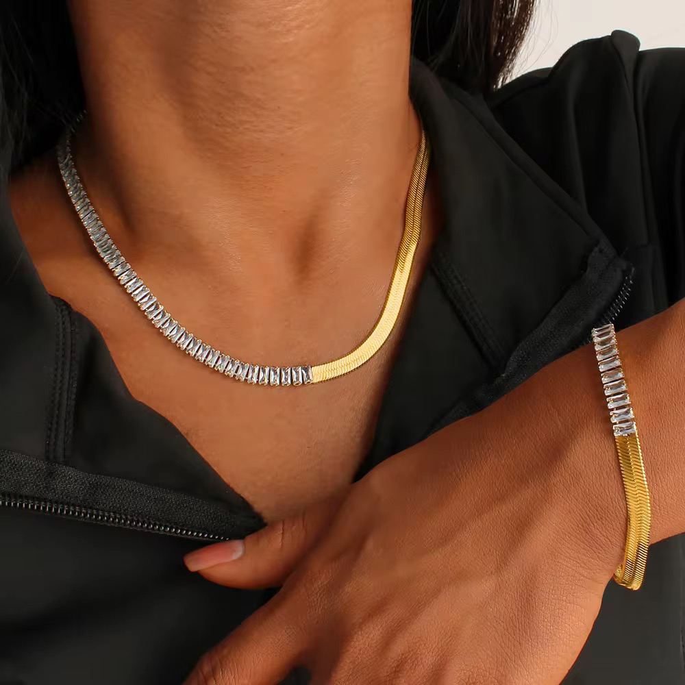 Jewelry (Necklace + Bracelet)