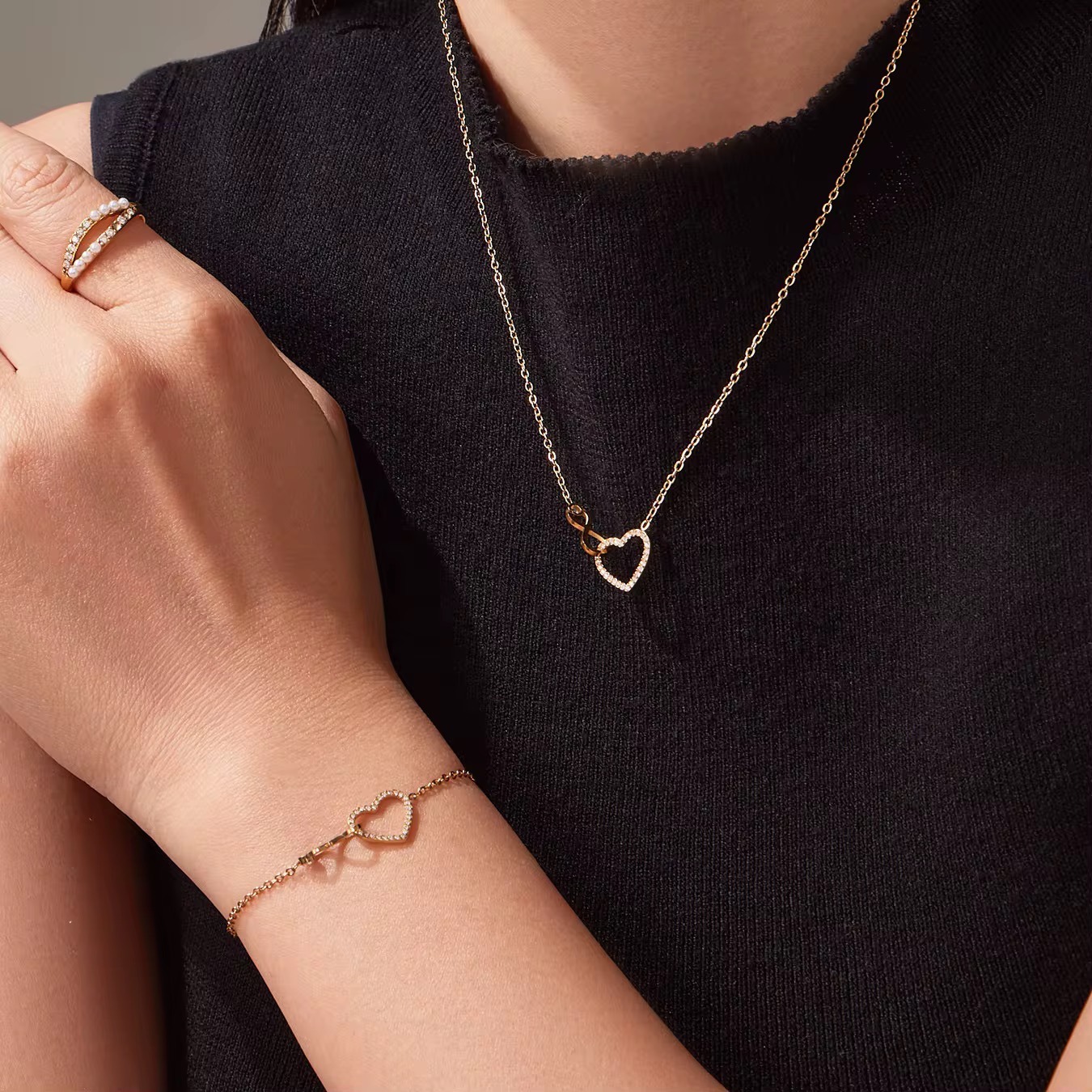 Jewelry (Necklace + Bracelet )